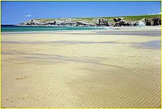 Cornwall Tourism Magazine - Beaches in Cornwall - Hollywell Bay